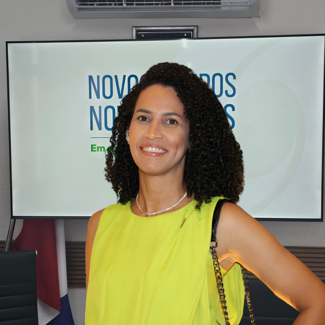 Thaísa Viana Duarte Simião